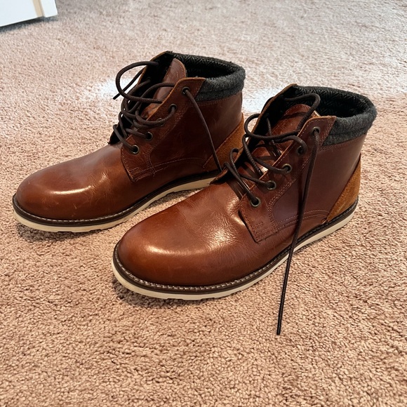 Chestnut Crevo boots size 9 men's. - Picture 8 of 13